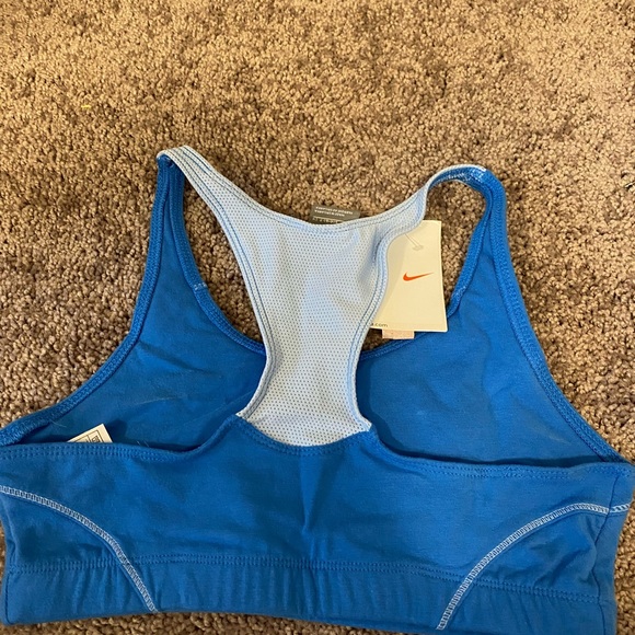 Nike. 5 piece set. Size XS-S. Various colors. - Picture 10 of 10
